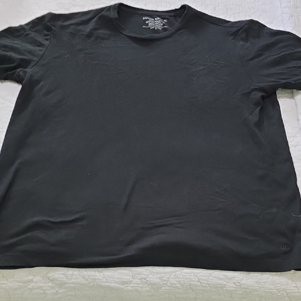 Banana Republic Men's Black Tee XL